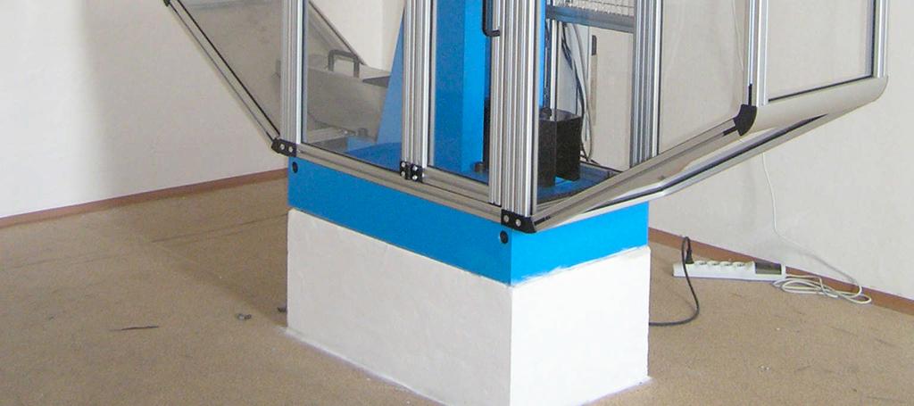 Z oceli 15128 bylo připraveno 18 zkušebních těles o rozměru 10 x 10 mm s V- vrubem 2 mm.