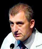 Indikace k revaskularizaci myokardu u nemocných s chronickou stabilní námahovou anginou pectoris je dlouhodobě postavena na zhodnocení klinických obtíží (jejich charakteru, četnosti a intenzitě) v