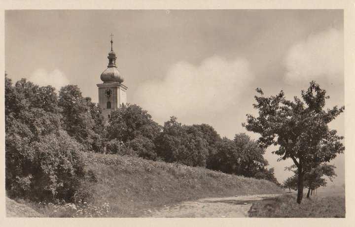 Fotografie č. 21: Kostel sv. Kateřiny a halda.