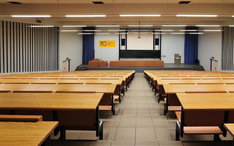 a kolektivu pracovníků a studentů KŽFE.