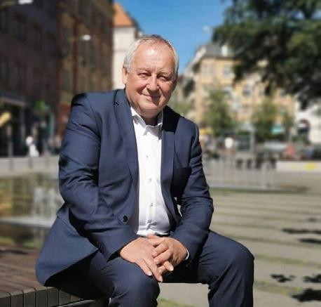 Slovo primátora Jedním z dobrých ukazatelů vstřícného a otevřeného města je, že vydává o sobě a svém stavu výroční zprávu nebo ročenku. V Liberci jsme zvolili formu ročenky.