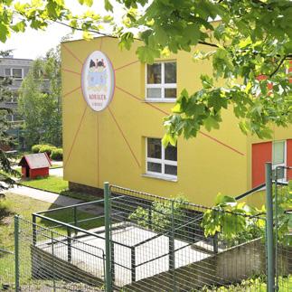 Komunitní středisko Kontakt Liberec Městské lesy Liberec Naivní divadlo Liberec Zoologická zahrada Liberec 31 mateřských škol 20 základních škol Speciální základní škola Orlí Dům dětí a
