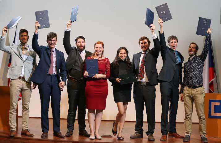 lifestyle Promující PPE studenti (mnozí se vrací do svých domovských zemí - USA, VB, Kanada, Indie, Německo, Francie, Španělsko, Norsko, Itálie, Arménie, Slovensko a další) neviem samú seba