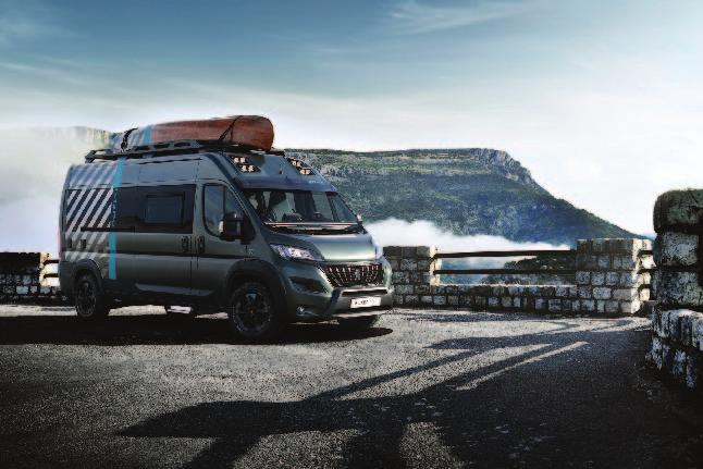 BOXER S DUŠÍ DOBRODRUHA Užitkový vůz Peugeot Boxer, jehož se od uvedení na trh prodalo již více než 720 000 kusů, se nyní proměnil v zábavného společníka pro různá dobrodružství.