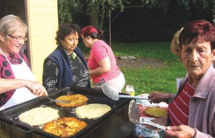 PASKOVSKÝ ZPRAVODAJ VZDĚLÁNÍ / SPOLKY Důchodci nezahálí Letní sezonu jsme uzavřeli, v areálu chovatelů, hostinou s bramborovými plackami. Ty byly.