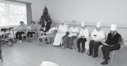 Vánoční koledy jsme si též zazpívali při hudebním vystoupení u svařeného vína, chlebíčků a cukroví.