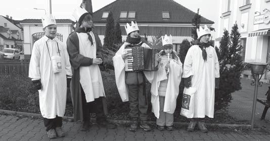 V Rudné jsme rozdávali tradičně u kostela sv. Jiří v podvečer 23. prosince.