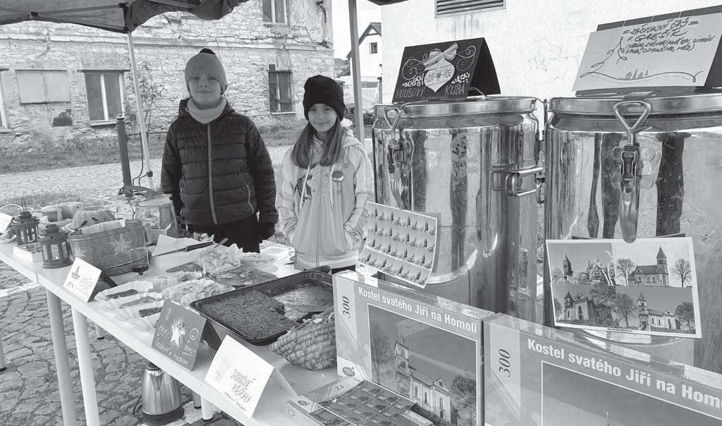 A protože dobrot bylo opravdu dost podávaly se bylinkové čaje, tradiční houbový kuba, křížaly, slaný štrúdl nebo bábovka kasička se plnila jedna radost.