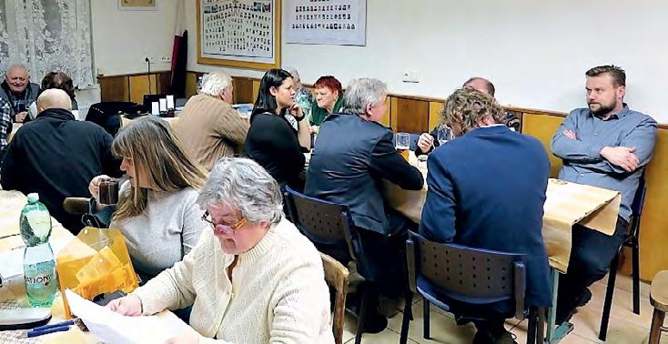 jejich hranice tak, aby se vytvořily podmínky pro racionální hospodaření vlastníků půdy, a také uspořádat vlastnická práva. Navíc je možno navrhnout další prvky, které zvýší hodnotu krajiny.