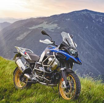 poloostrova, a zavítat dokonce i do starobylé Persie. některý ze čtyř strojů v nabídce R 1250 GS, R 1250 GS Adventure, R 1200 RT a F 750 GS.