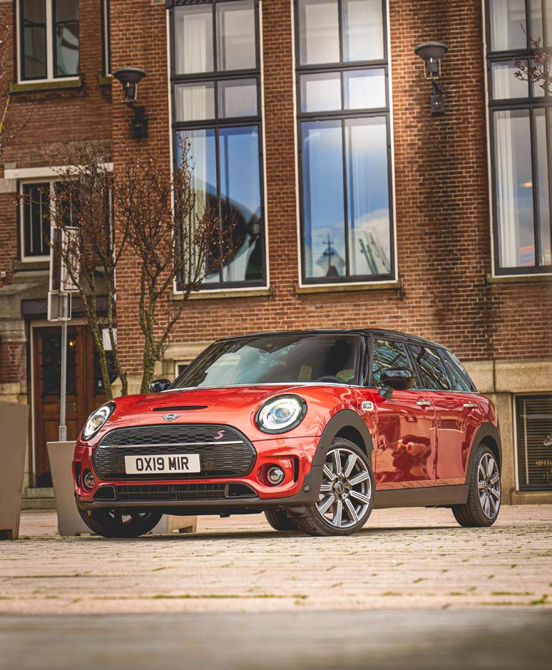 18 CarTec News www.cartecgroup.com Nové MINI Coopery: Ostré jako chilli papričky Text Martin Kavka Milovníci MINI Cooperů se u nových modelů mohou těšit na vyšší výkon.