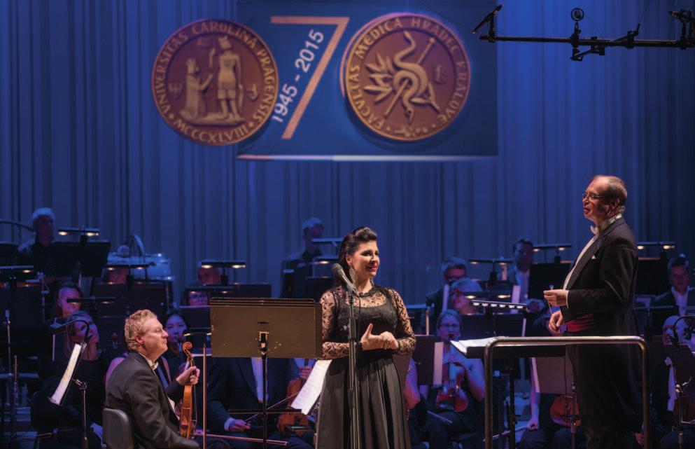 OBRAZOVÁ PŘÍLOHA Andrea Tögel Kalivodová vystoupila za doprovodu Filharmonie