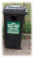 INFORMACE Z RADNICE Recyklace olejů a tuků Upotřebené jedlé oleje a tuky jsou kvalitní surovinou, která po zpracování (zahřátí, filtrace) může najít upotřebení například ve výrobě metylesteru jako
