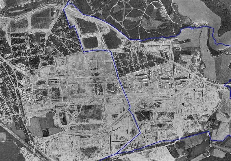 východu k západu, v roce 1976 se na