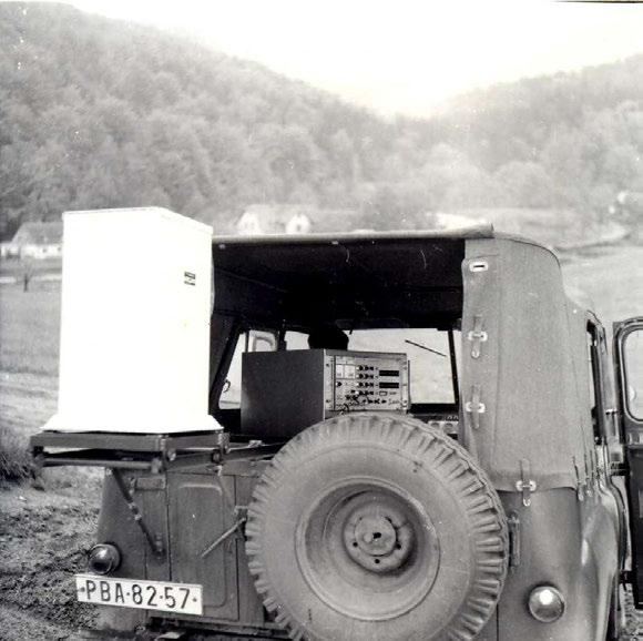 AUTOMOBILOVÝ GAMA PRŮZKUM 1953 1971 Jáchymovské doly ÚSVTRS měření úhrnné gama aktivity (TC). 1976 1979ČSUP automobilová gama spektrometrie. Měřítko 1:25 000, nepravidelné trasy.