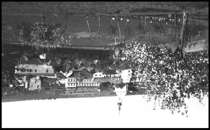 Rok 1960 1966 Atmosféra v Hluku a ukončení školy V roce 1960 se v našem městečku odehrálo více událostí. V létě proběhla tzv. kolektivizace vesnice.