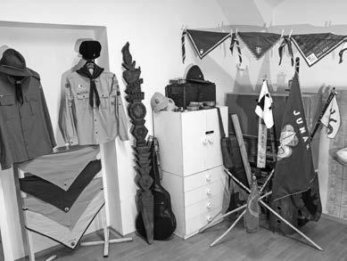 Návštěvníci mohli prozkoumat jednotlivá období naší skautské historie, prohlédnout si fotografie z táborů před padesáti lety, ale i z toho letošního nebo se prolistovat kronikami a třeba i zjistit, v