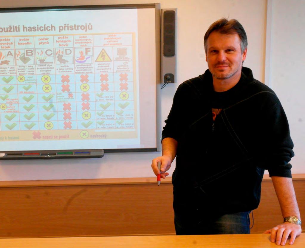 Z něj přešel v roce 2014 na Darkov. Když se jako vedoucí CVS dozvěděl o další výzvě k vytváření bezpečnostních sloganů, hned ho začaly nějaká motta napadat. Sepisoval je a odesílal k výběru.