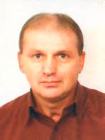 A někteří posluchači chtěli cvičit ještě navíc, takže vznikl nejprve kroužek a potom náš klub, pokračoval.