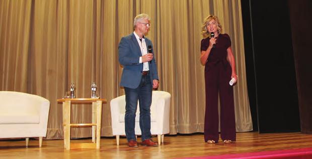 Poděkování patří všem členům Osadního výboru, kteří pomáhali s přípravami a obsluhou, hostinci U Kozla za propůjčení sálu,