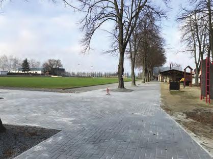 Na upravených plochách nového hřbitova provedli pracovníci Zahradnictví Mazal výsadbu zeleně.