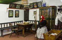 PUSTEVNY LEDOVÉ UMĚNÍ čtvrtek 16. 1., 6. 2. Tradiční galerie ledových a sněhových soch na Pustevnách. Pustevny se pyšní útulnou Maměnkou a dřevěnou zvonicí od slovenského architekta Dušana Jurkoviče.
