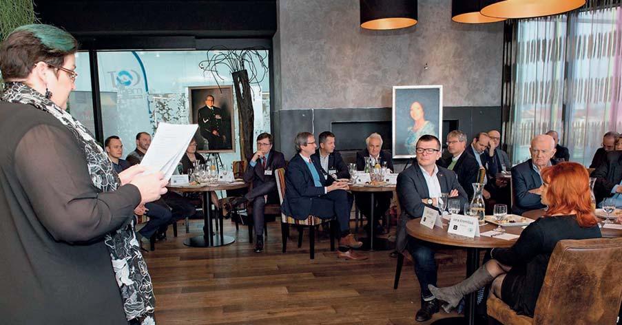 BE CONNECTED ČESKÉ FIRMY A ČESKÉ HLAVY OLOMOUC Poslední únorový pátek se v olomoucké restauraci Lobster Atmosphere sešli přední