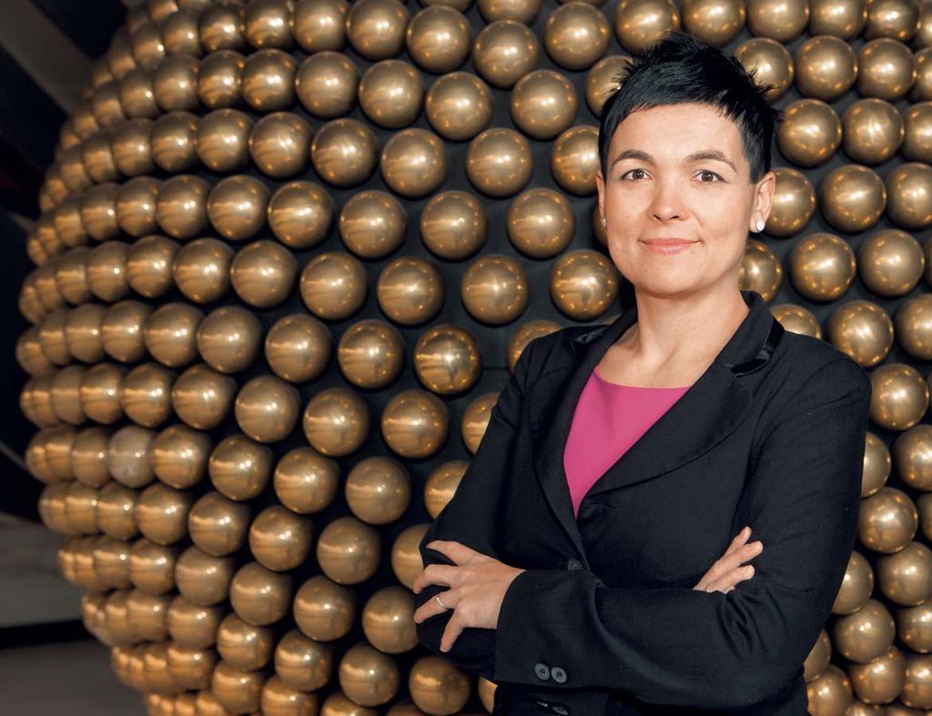 BE SOLID Linda Pacourková Jakub Hněvkovský PROTOŽE MILUJI VÝZVY A takhle vám odpoví žena, která dokázala