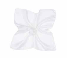 bílý motýlek U White Tie pamatujte také na následující: Knoflíčky na košili, vestě a manžetách by měly být ze stejného materiálu. Nejvhodnější je perleť. Náramkové hodinky byste měli nechat doma.
