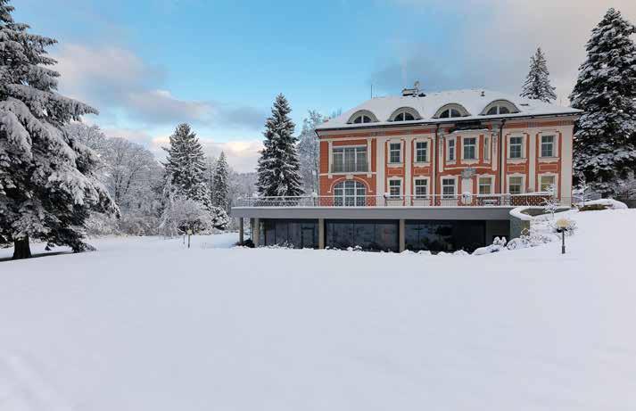 lifestyle Wellness & spa hotel Villa Regenhart Wellness & spa hotel Villa Regenhart v Jeseníku nabízí luxusní pobyt v romantickém prostředí a zároveň možnost skvělého lyžování v nedalekých zimních