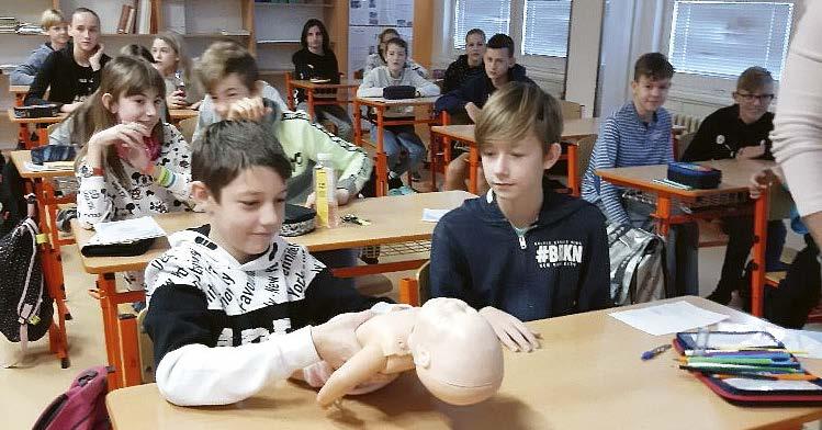 Mluvili jsme hlavně o nepřímé masáži srdce.