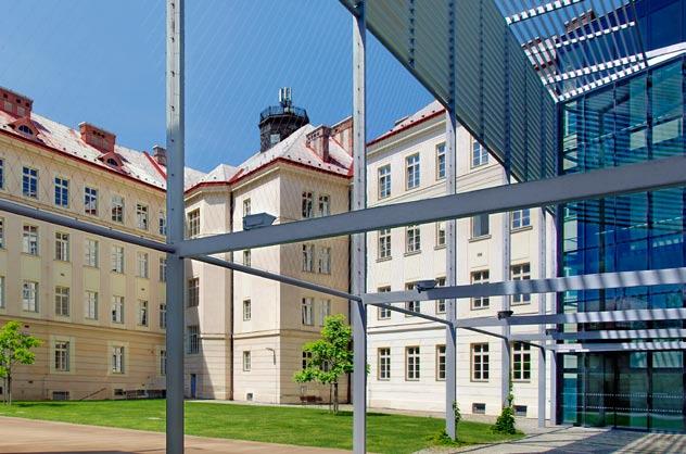 Slovanské gymnázium Olomouc v novém tisíciletí Dnes, v roce