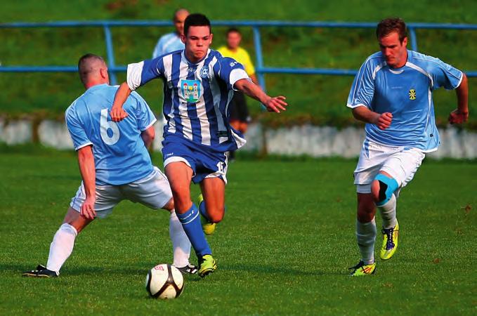 Se Stráží pod Ralskem hraje v pruhovaném frýdlantský Michal Nosek zabudováváni dorostenci v čele s 15letým Buřitou, který se stával nedílnou součástí základní sestavy.