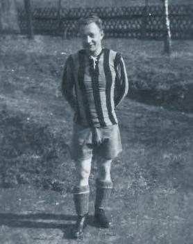 První polovina soutěže se hráčům vyvedla a do jejího konce bojovali o vedení a okresního mistra především s SV Amateure Rosenthal (Růžodol).