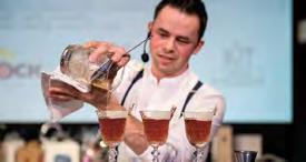 Svět barmanů NEWS 39 O Barmanovi roku 2019 rozhodne březnová Grand Prix CBA Kdo nakonec převezme pohár pro celkového vítěze? Nultý ročník Czech Bartenders League čeká na své velké finále.