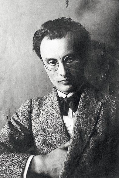 VIII. kapitola: Zdeněk Pešánek Na pařížské celosvětové výstavě v roce 1937 chtěly Pešánkovy exponáty získat dvě významné světové instituce jednak Muzeum moderního umění v New Yorku po nich toužilo
