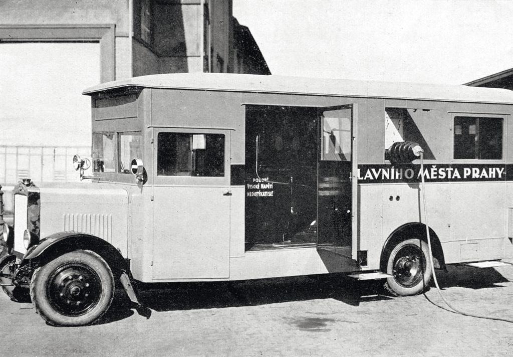 II. kapitola: 1918 1945 V roce 1930 Elektrické