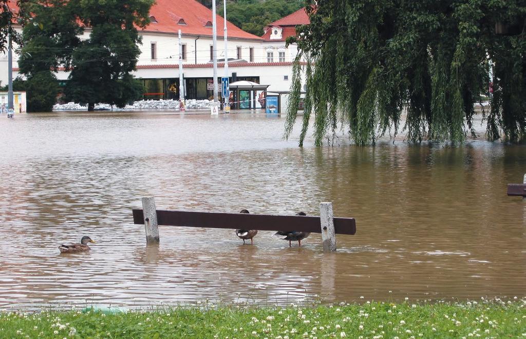 V. kapitola: 2001 2005 POVODEŇ 13. srpna 16.