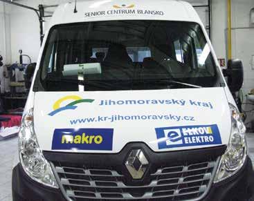 Zrcadlo, strana 6 ZPRAVODAJSTVÍ, DOPISY Šok: Žena při procházce v lese našla granát a odnesla si ho domů ŠEBETOV - Čtyřicetiletá žena v Šebetově při procházce v lese zakopla o německý dělostřelecký