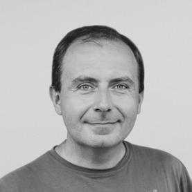 S L O V O Ú V O D E M Václav Nebeský Předseda představenstva a generální ředitel ČD Vážení čtenáři, Jan Studeník systémový specialista pro údržbu jednotek 680 U ČD pracuji od roku 1991.