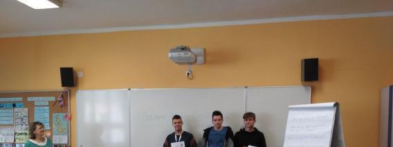 Domluvit se anglicky patří dnes mezi jedny z nejžádanějších dovedností na trhu práce. Příležitost ukázat, jak jim jde angličtina dostali studenti 2. a 3. ročníků v úterý 29. ledna 2019.