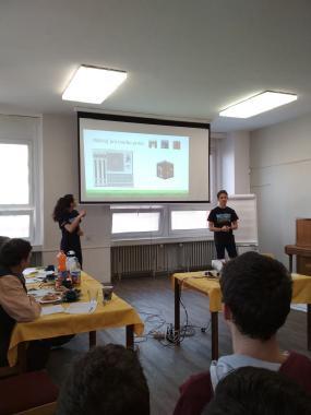 Střípky z reakcí účastníků školního kola SOČ Nejvíce mě zaujal návrh závěsné zvedací plošiny od Dominika Krysky a GLOBE sledování ovzduší v Karviné od nového a velmi aktivního Globe týmu.
