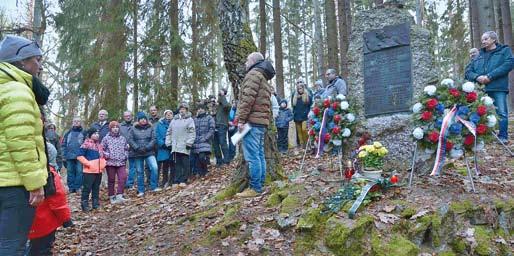 56 z jednání RM konané dne 13. 1.: Zástupci společnosti Schwarzmüller se přišli informovat o možnosti odkupu pozemku v průmyslové zóně, který je v majetku města.