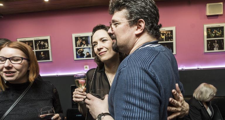 koncentračním táboře v Osvětimi, kteří se stali dvorními šašky sloužících