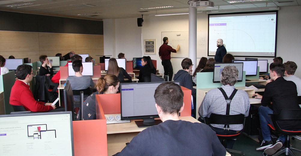 ZE ŽIVOTA UHK ZE ŽIVOTA UHK Připravili jsme unikátní vydání skladeb Jitky Snížkové PETRA KUBAŘOVÁ DĚKANÁT PDF UHK Setkání s číslem π středoškoláky zaujalo VĚRA PALÁNOVÁ DĚKANÁT FIM UHK I v roce 2019