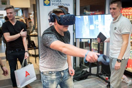 Již tradičně uspořádala ve svých prostorách Fakulta informatiky a managementu jarní veletrh pracovních příležitostí s názvem HIT kariéra. Návštěvníkům, hlavně z řad studentů, se 5.