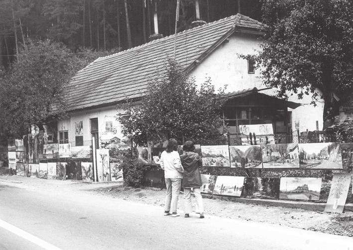 Těm nakonec padla za oběť i jeho Galerie na plotě, která spolu s celým jeho domem musela ustoupit stavbě rozšířené silnice vedoucí do Blanska, přiblížila kurátorka výstavy Jana Písaříková s tím, že