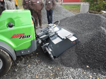 Sada popruhů pro zvedání jeřábem za ROPS rám Sada popruhů určená pro zvedání Avanta za rám ROPS  Zadní