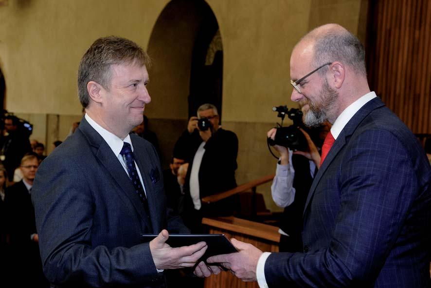 24 25 Na Fakultě stavební působíte už pětadvacet let. Co vás přivedlo sem, na VŠB-TUO?