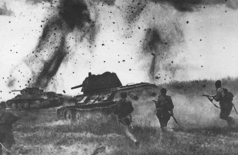 na 1945 nakonec padla do zajetí sovětských vojsk západně od Olomouce. Divizním znakem byla Alpská protěž Enzian ). Hlavní síly 4. ukrajinského frontu tvořené 60., 38., 18. armádou a 1.